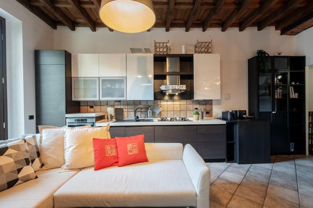 New Apartment: Imbonati6 Милано Екстериор снимка